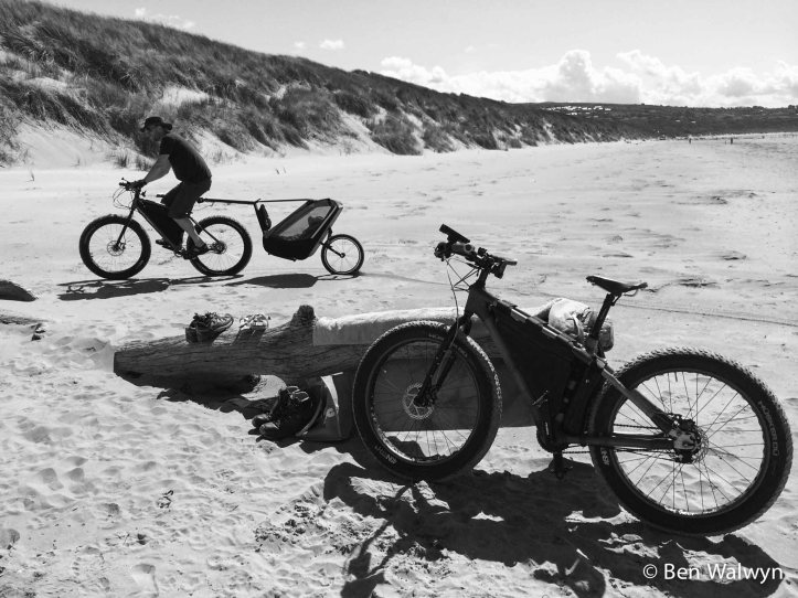 There's some beach riding.  Actually not something we've done much of despite plenty of inland sand experience.  We've been leant a Tout Terrain Singletrailer for this UK trip.  We use a trip to Traeth Harlech to give it some testing
