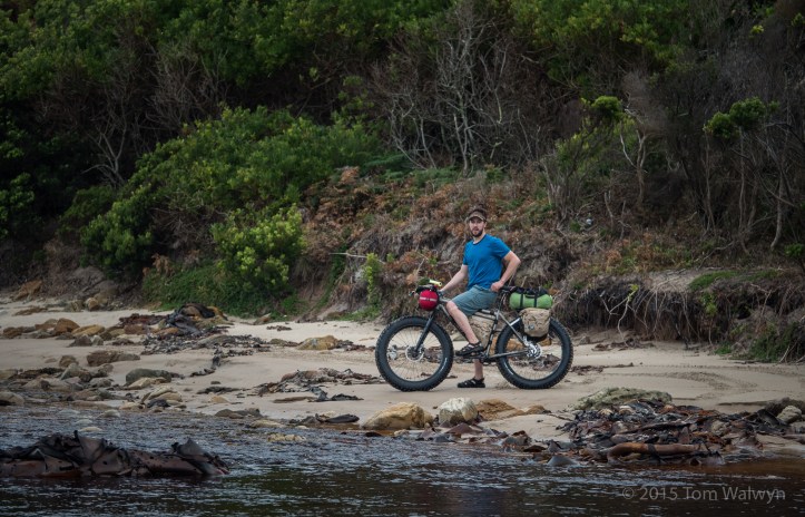 Scott Felter happens to be back in Australia.  His new Moots Cycles fattie is on its maiden outing.