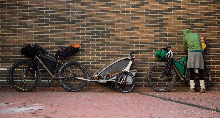 Getting out of civilisation always takes a bit of doing - in our case a media distancia train from Madrid to Albacete (much to the consternation of the conductor who felt that fat tyres not fitting in the racks provided really wasn't the done thing)