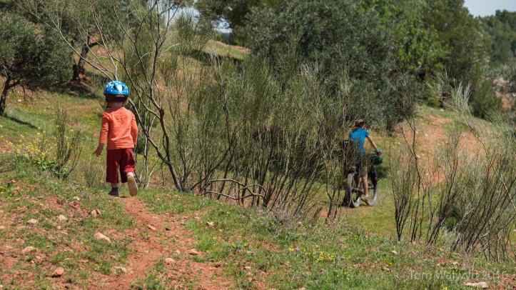 Following an altitude-maintaining traverse above Alcaraz there's some walking - helping us past a couple of steep pulls and he enjoys being useful